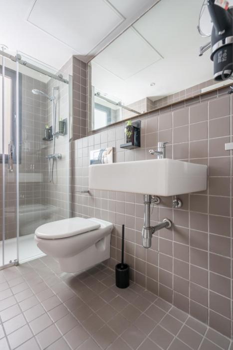 limehome barcelona rector triado