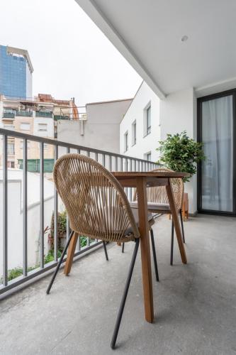 limehome barcelona rector triado