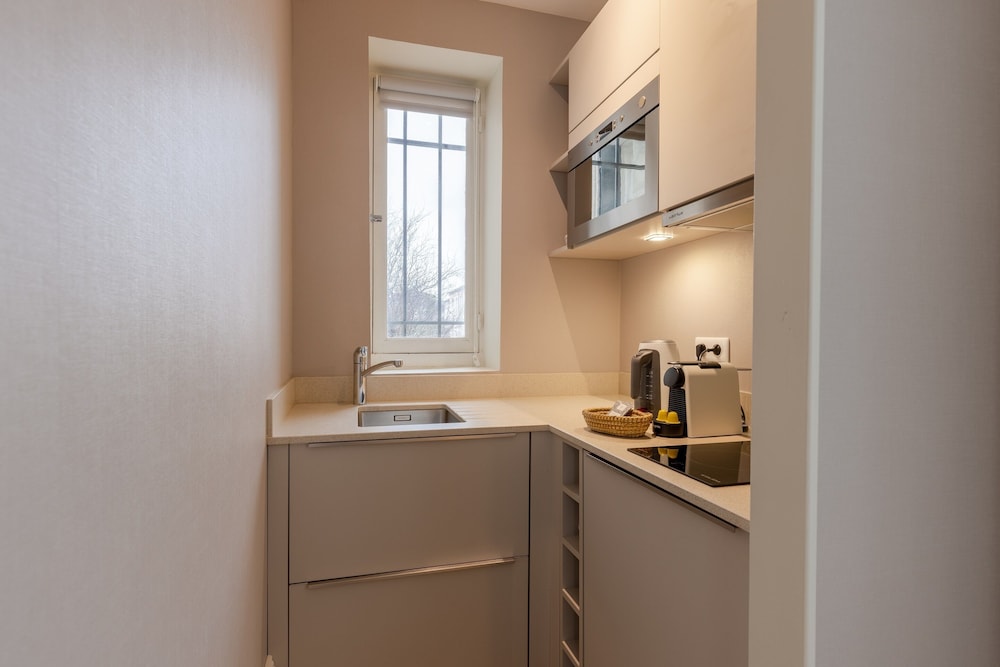 la maison blanche apparthotels climatises de charme chic and cosy centre ville