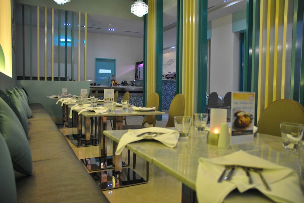 salalah gardens hotel managed by safir hotels and resorts