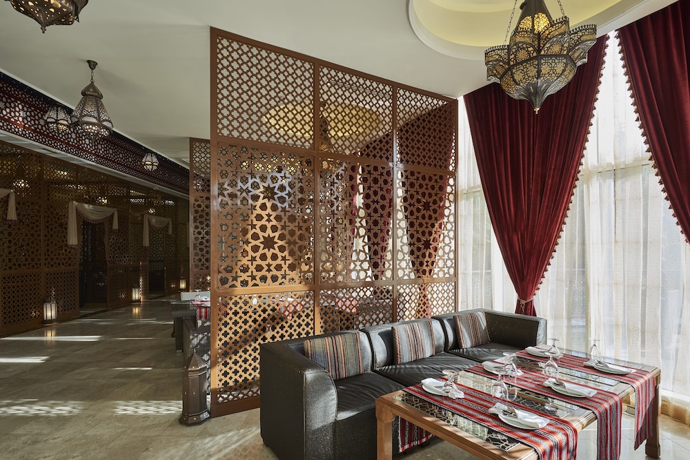 salalah gardens hotel managed by safir hotels and resorts