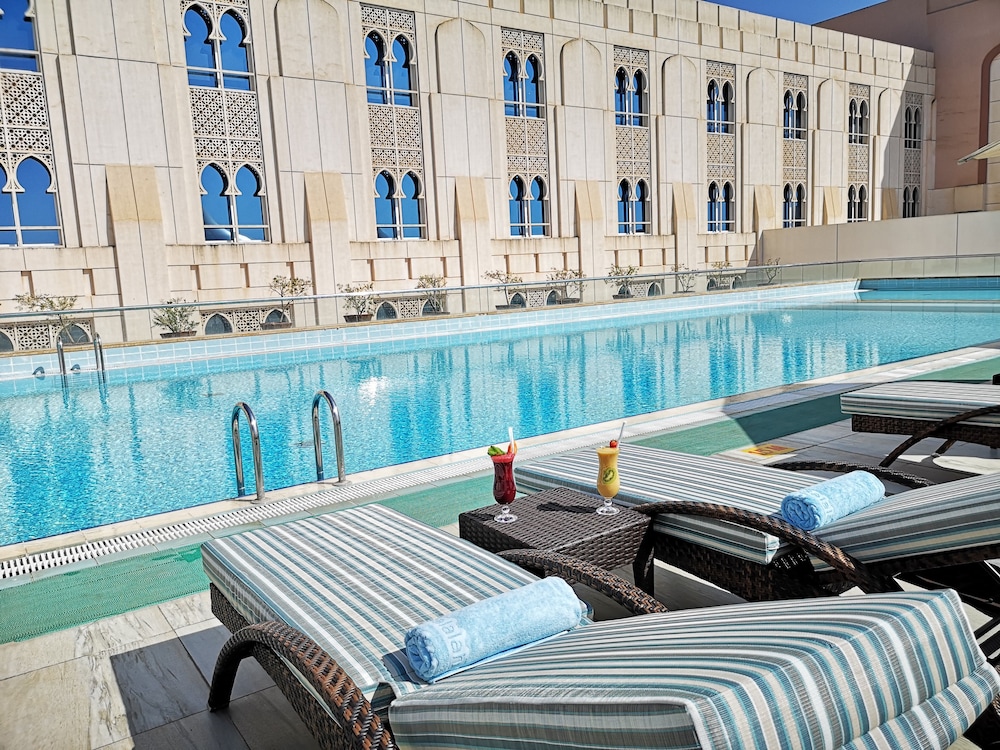 salalah gardens hotel managed by safir hotels and resorts