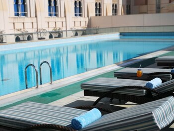 salalah gardens hotel managed by safir hotels and resorts