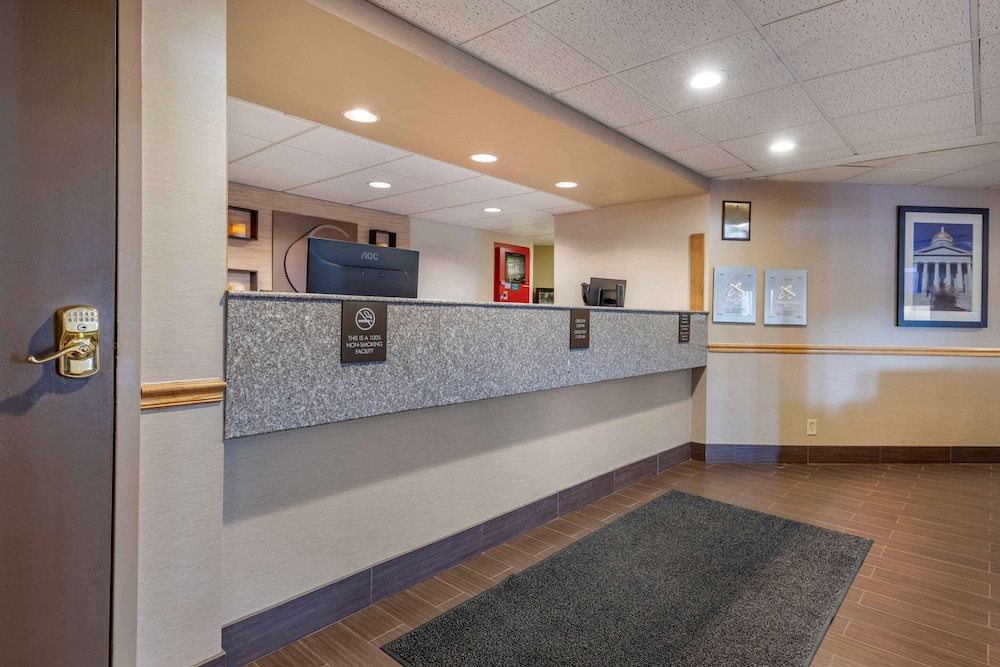 comfort inn and suites montpelier berlin