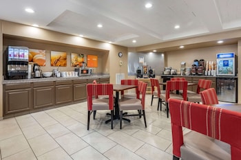 comfort inn and suites montpelier berlin