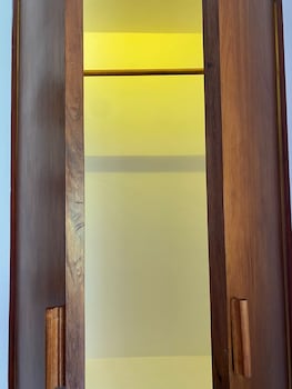 hotel pelecanus suites