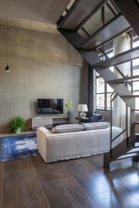 edit lofts