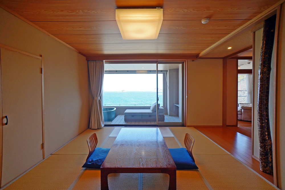 iki retreat by onko chishin