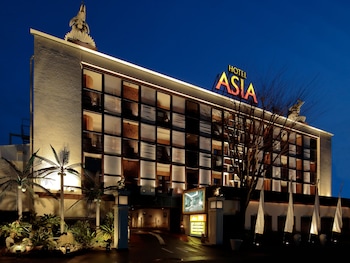 hotel asia adults only