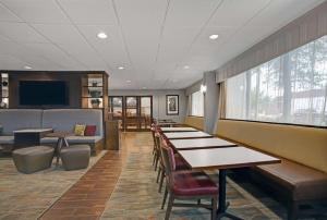 Hampton Inn Salisbury,Lexington - Salisbury>>Charlotte,3 star