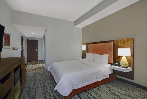 hampton inn salisbury