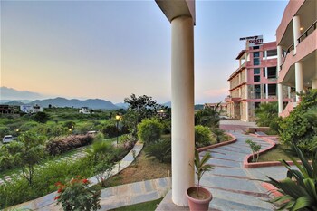 Palm Valley Svasti Resort,Udaipur>>Eklingji,3 star