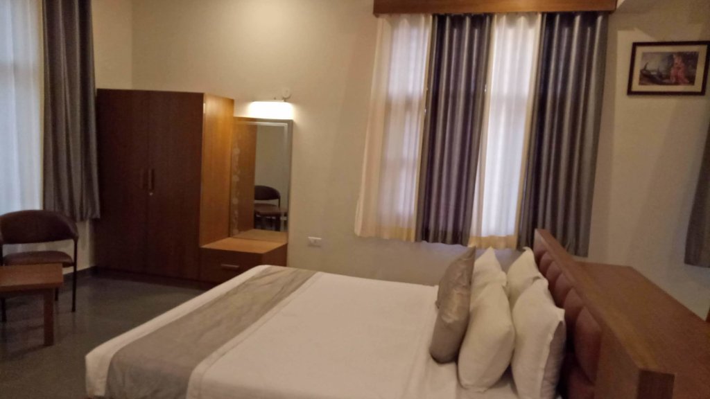 Palm Valley Svasti Resort,Udaipur>>Eklingji,3 star