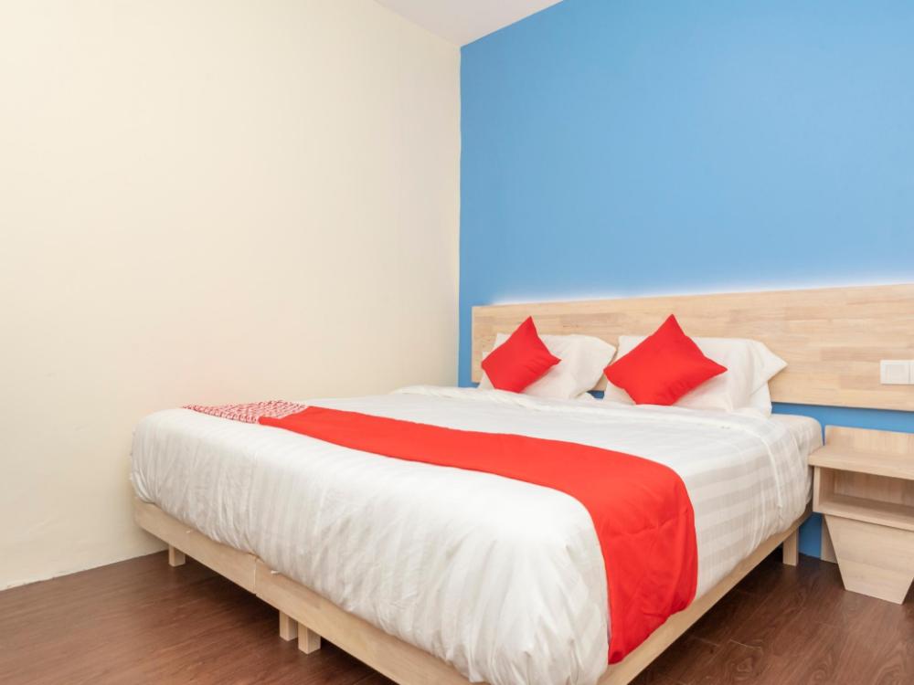 oyo 778 bmw 2 hotel