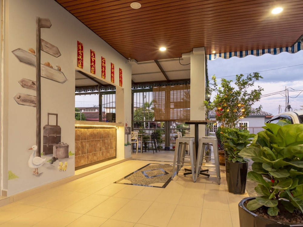 oyo 778 bmw 2 hotel