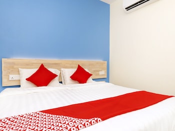 oyo 778 bmw 2 hotel