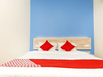 oyo 778 bmw 2 hotel