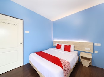 oyo 778 bmw 2 hotel