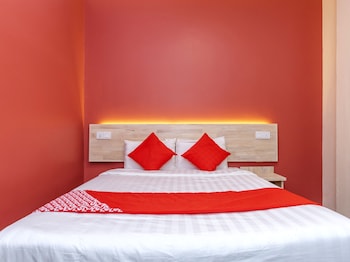 oyo 778 bmw 2 hotel