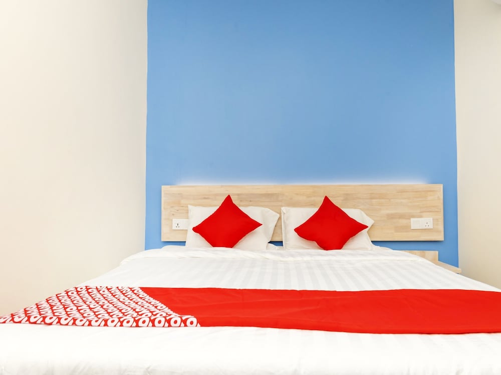 oyo 778 bmw 2 hotel