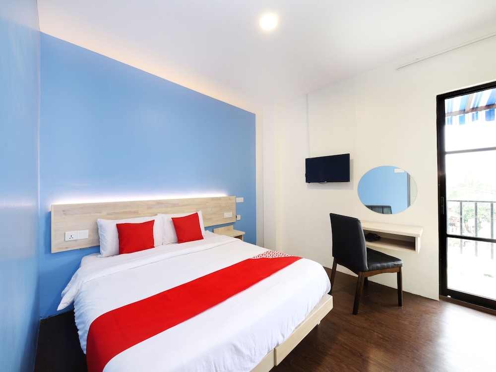 oyo 778 bmw 2 hotel