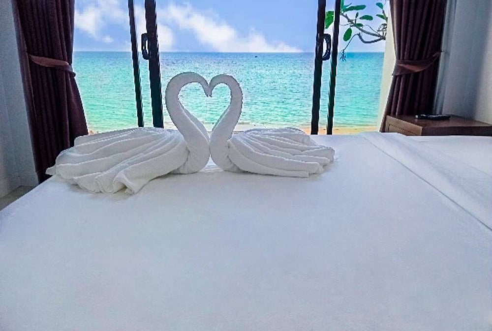 march samui resort