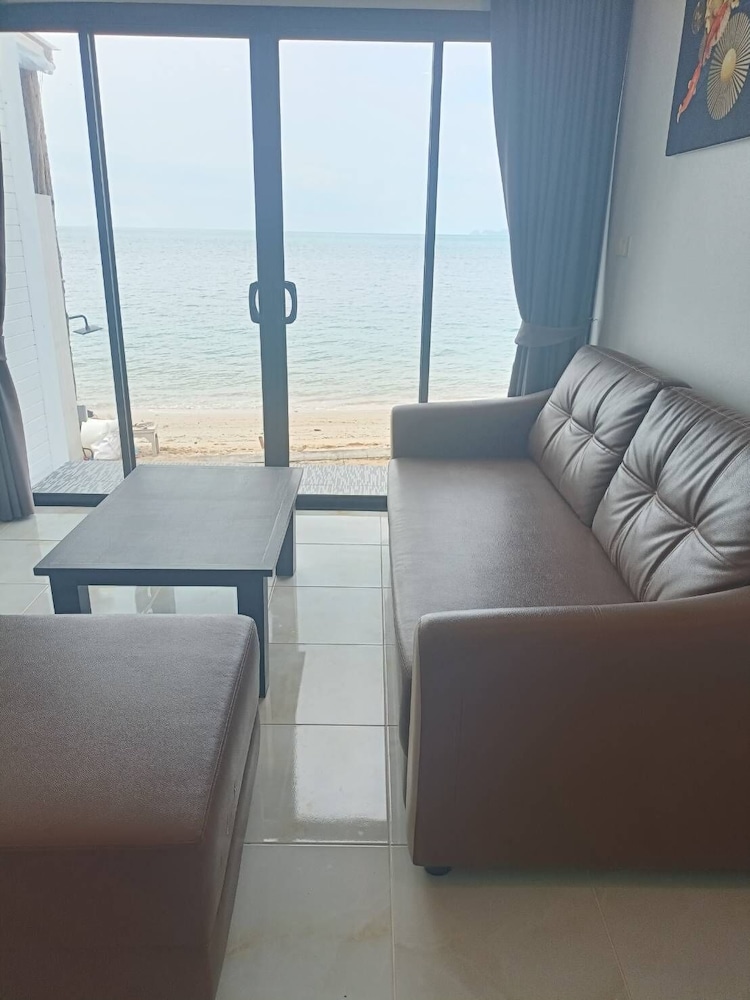 march samui resort