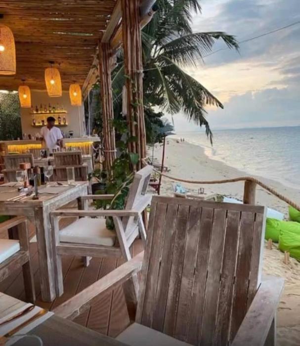 march samui resort
