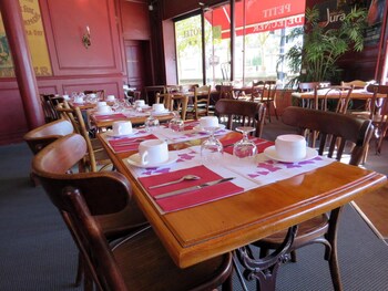 hotel terminus pizzeria pizza gogo