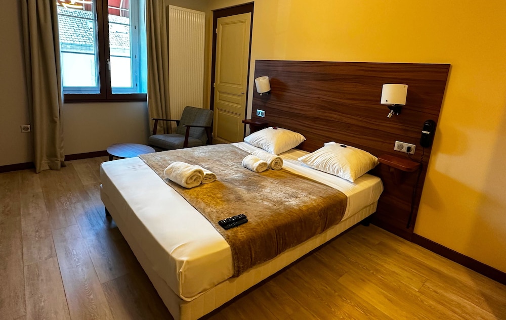 hotel terminus pizzeria pizza gogo