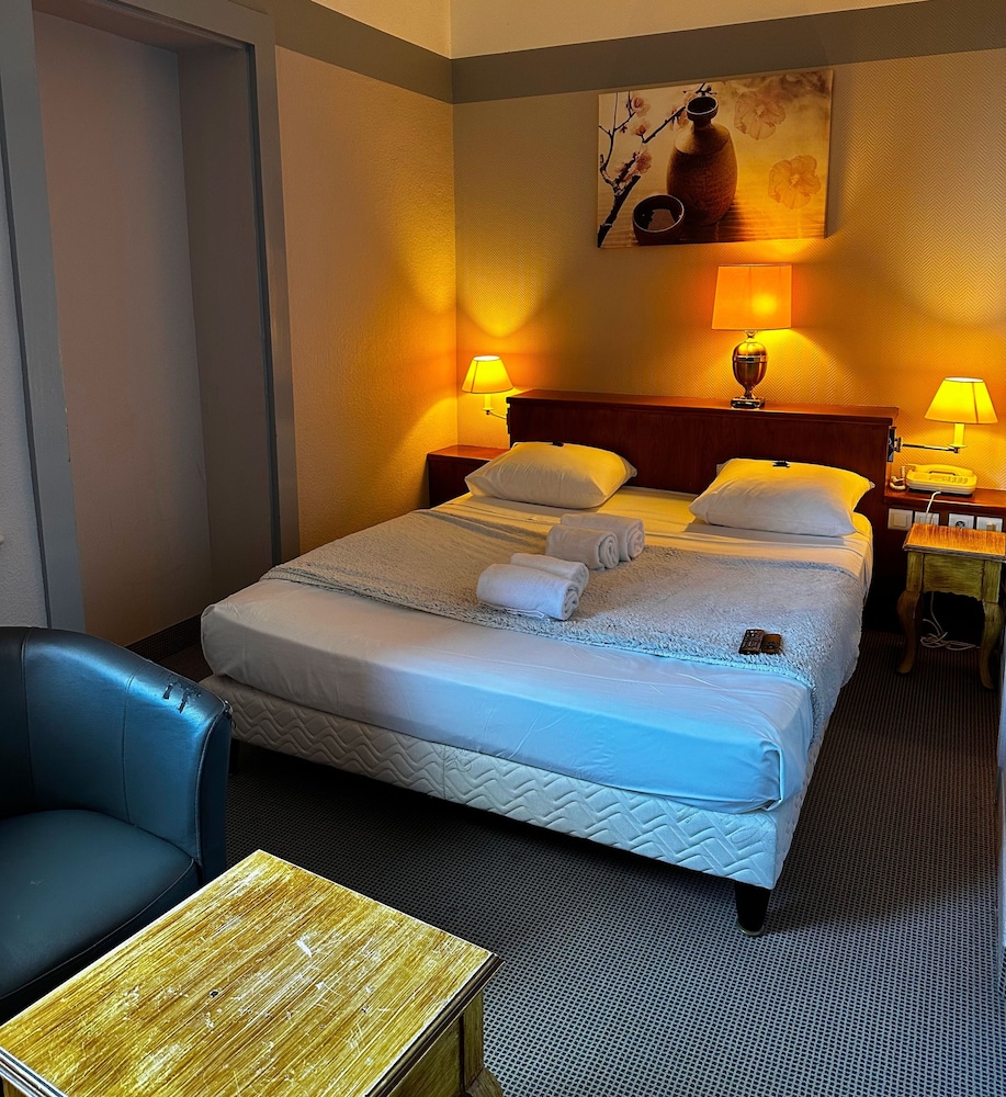 hotel terminus pizzeria pizza gogo