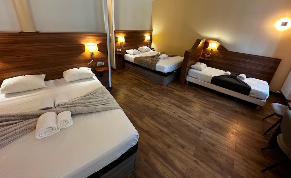 hotel terminus pizzeria pizza gogo