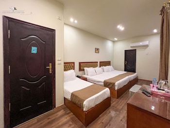 giza pyramids view inn