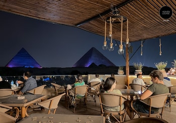 giza pyramids view inn