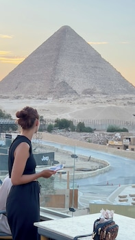 giza pyramids view inn