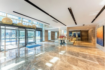 Holiday Inn Express Hangzhou Huanglong By Ihg,Hangzhou Railway Station>>Hangzhou,3 star