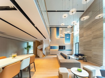 Holiday Inn Express Hangzhou Huanglong By Ihg,Hangzhou Railway Station>>Hangzhou,3 star