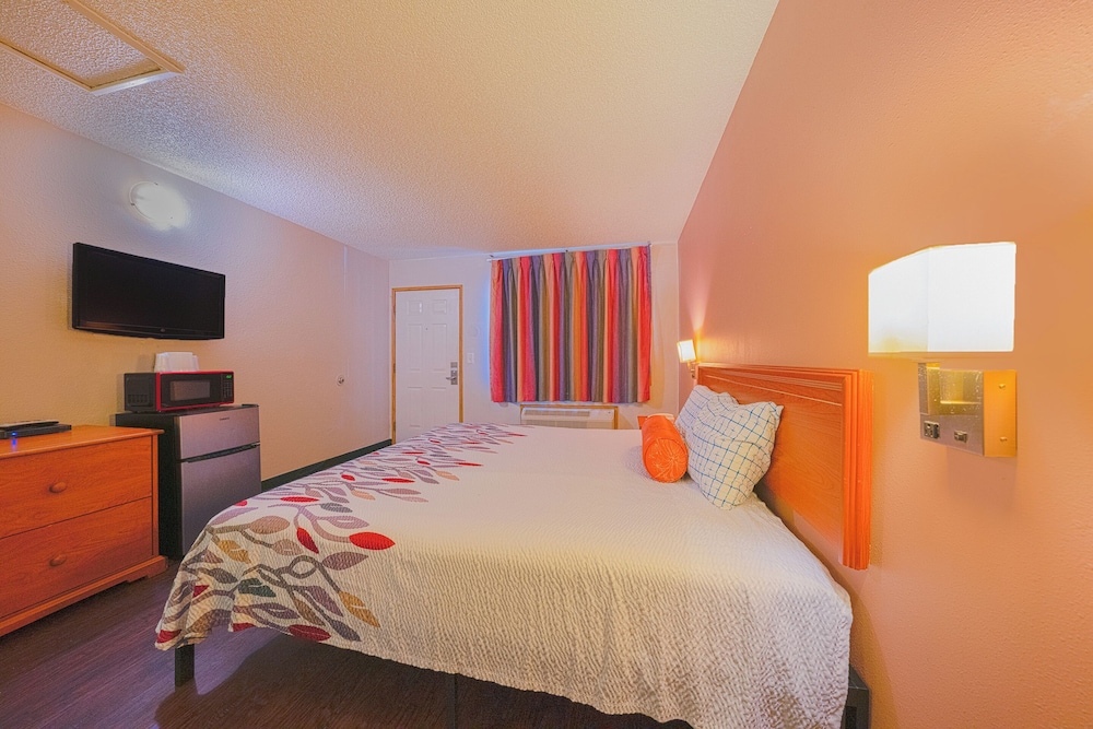 budget inn gladstone by oyo portland clackamas