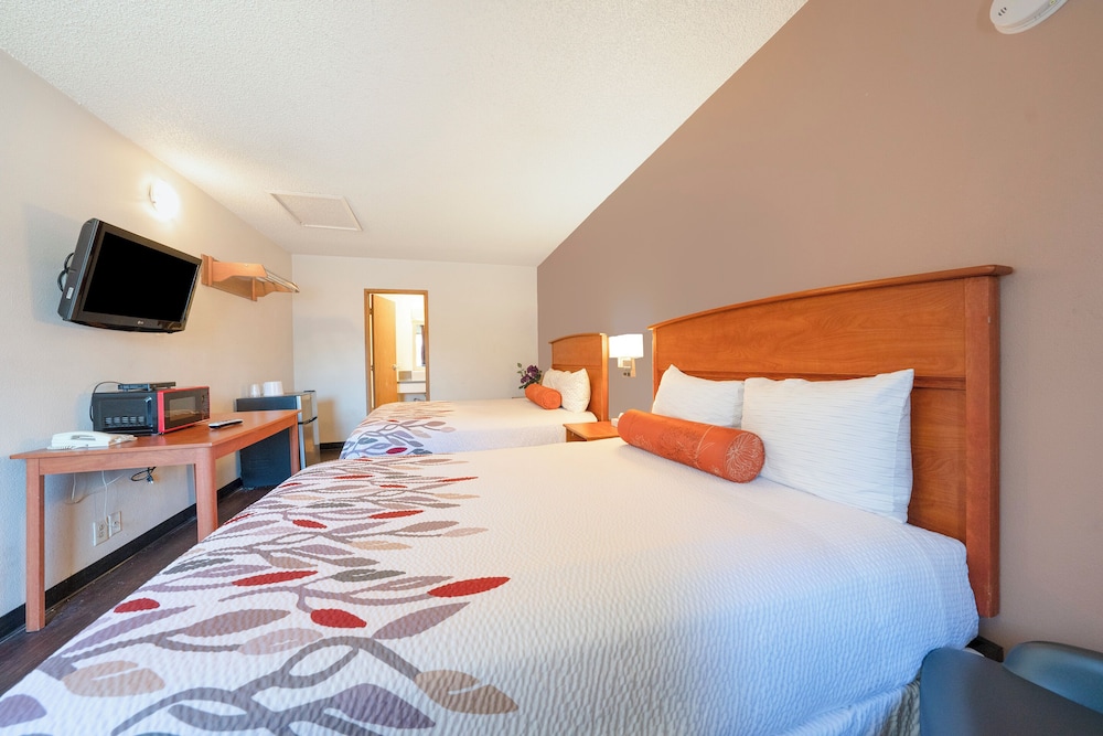 budget inn gladstone by oyo portland clackamas