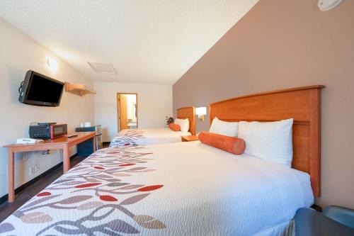 budget inn gladstone by oyo portland clackamas