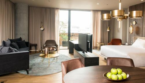 salvio parque 93 bogota curio collection by hilton
