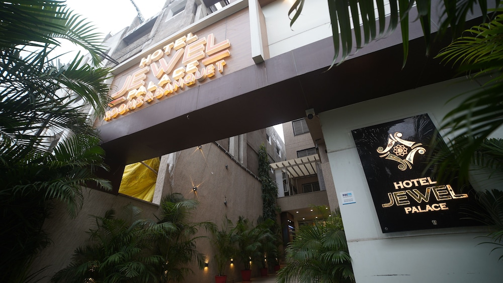 hotel jewel palace