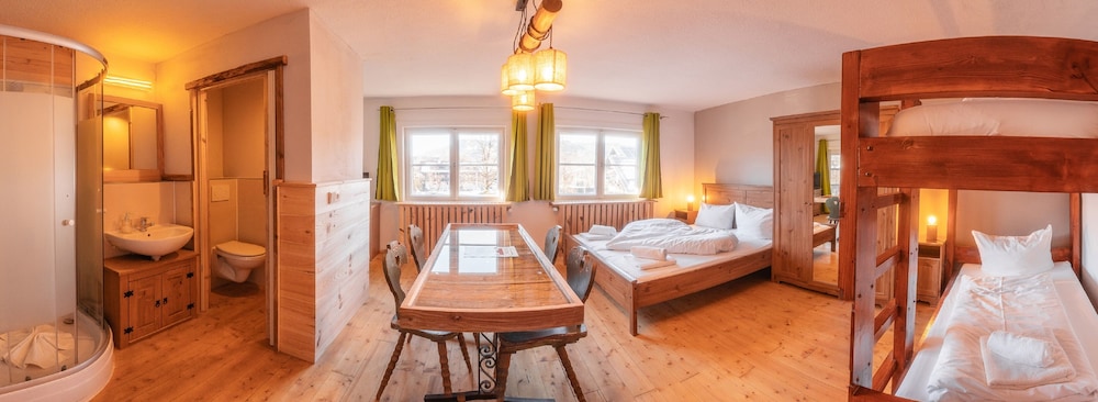 ron s guesthouse