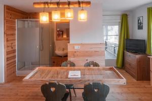 ron s guesthouse