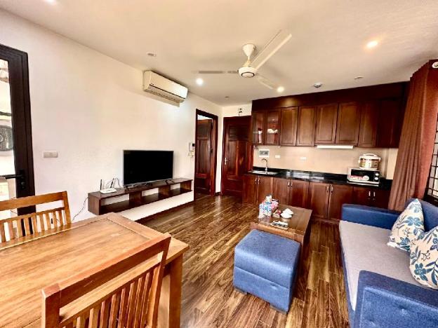 hana stay tran quoc hoan