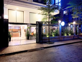 hana stay tran quoc hoan