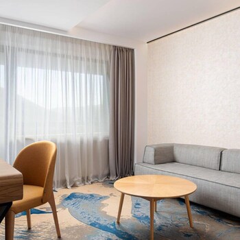 hotel alexandrion experience