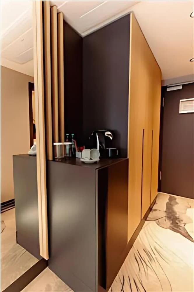 hotel alexandrion experience