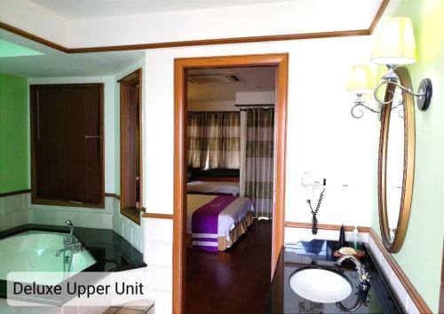 alpine lxpd water chalet