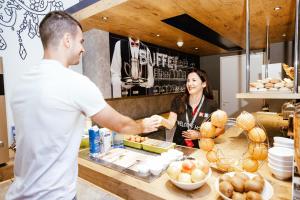 ibis budget luxembourg aeroport